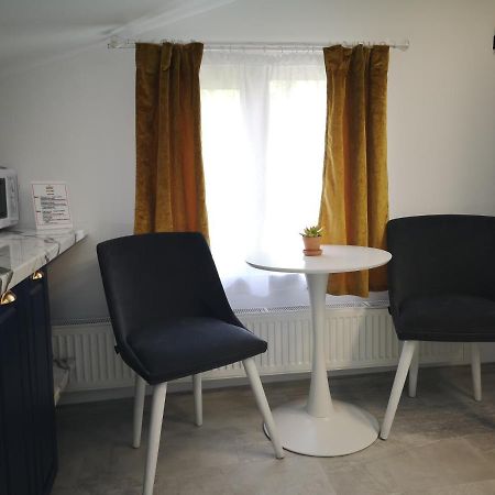 Ivy Boutique Lägenhet Braşov Exteriör bild
